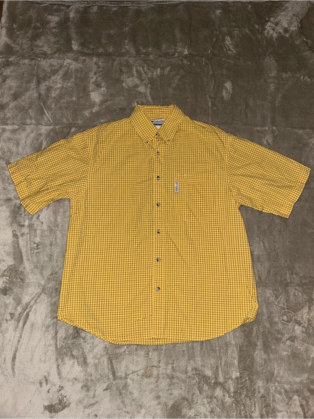 Columbia Yellow and Black Check Short-Sleeve Button-Down Shirt M